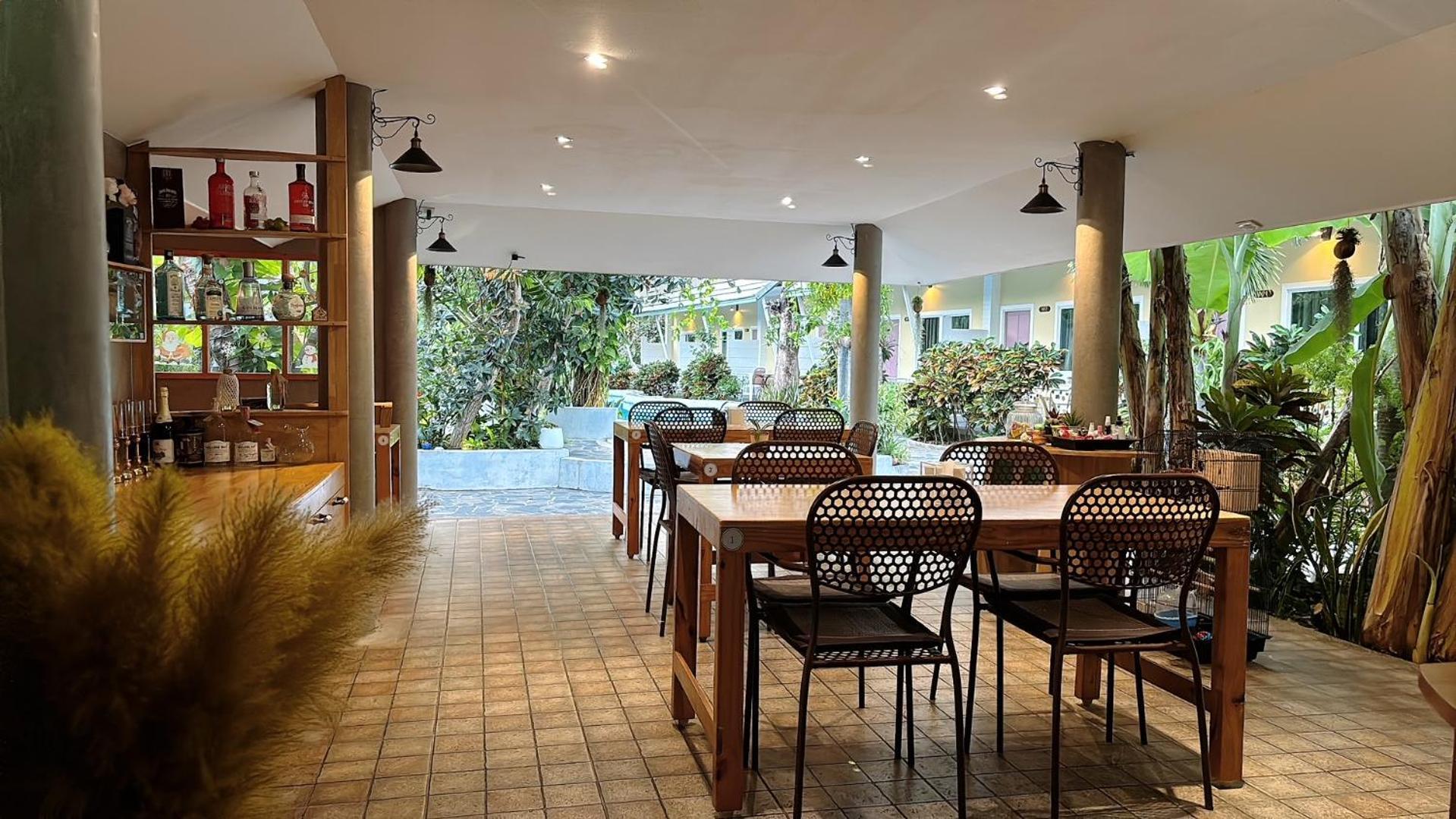 Naka Resort Kamala Beach Exteriör bild