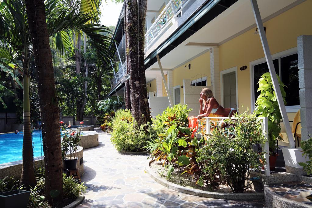 Naka Resort Kamala Beach Exteriör bild