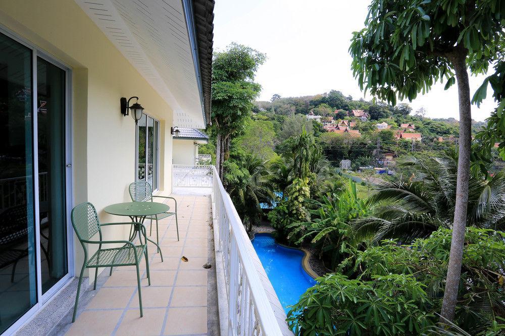 Naka Resort Kamala Beach Exteriör bild