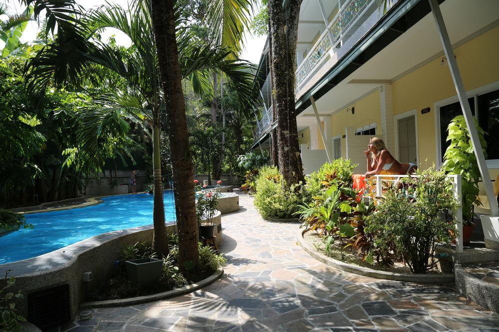 Naka Resort Kamala Beach Exteriör bild