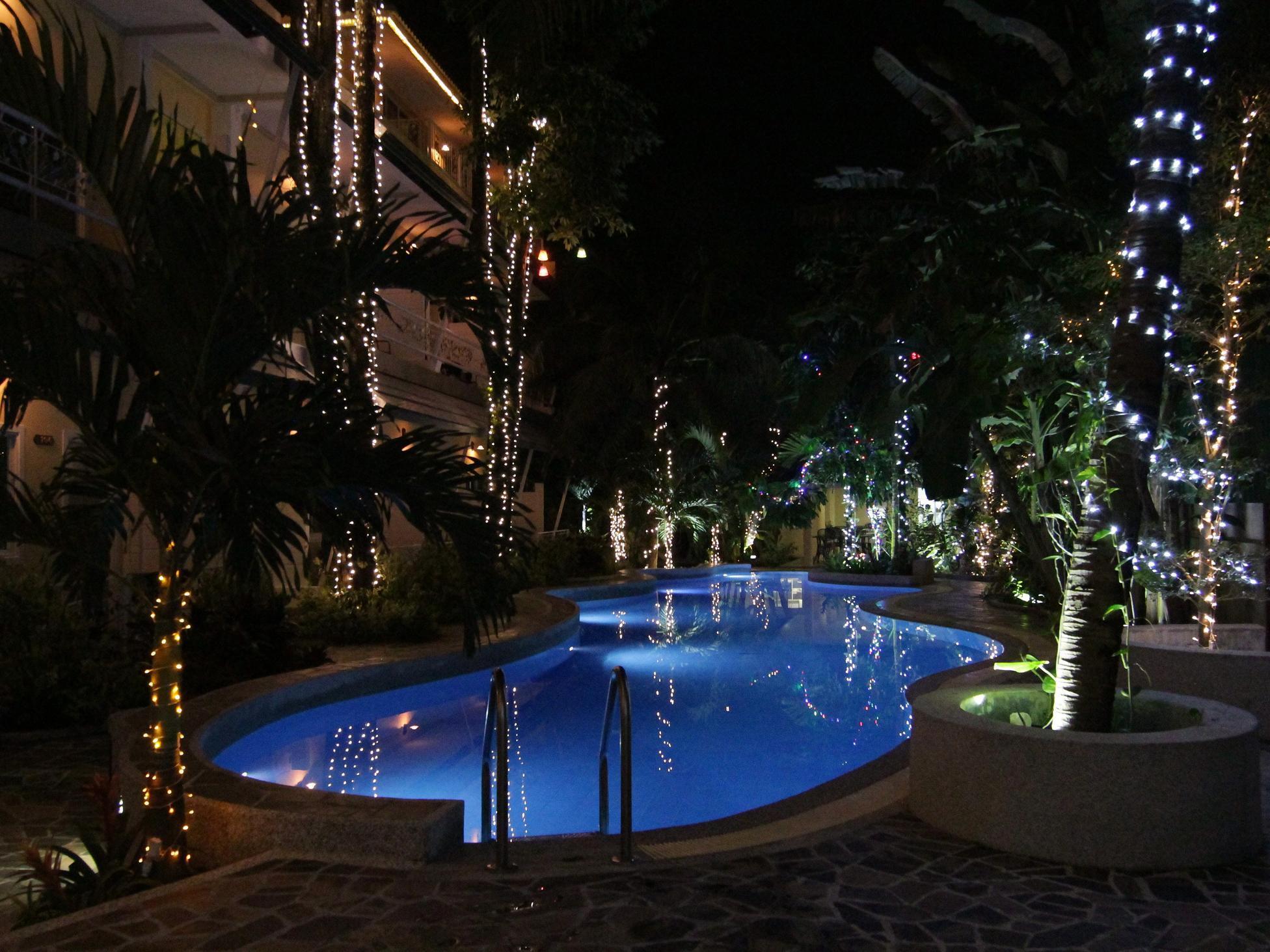 Naka Resort Kamala Beach Exteriör bild