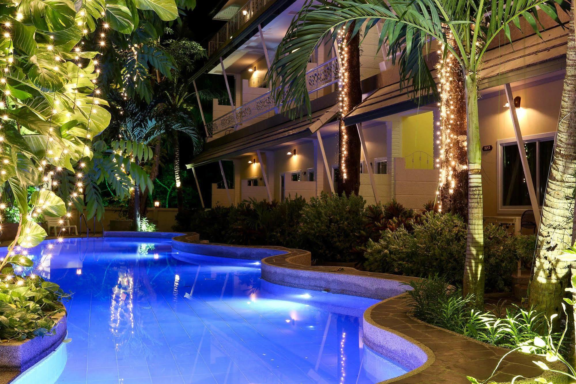 Naka Resort Kamala Beach Exteriör bild